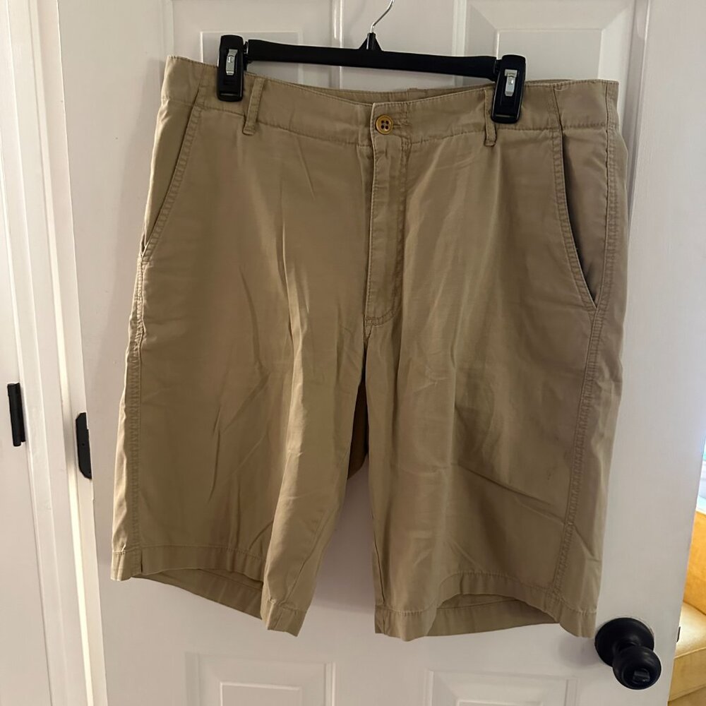 Murano Khaki Shorts